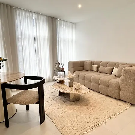 Apartment Prevert